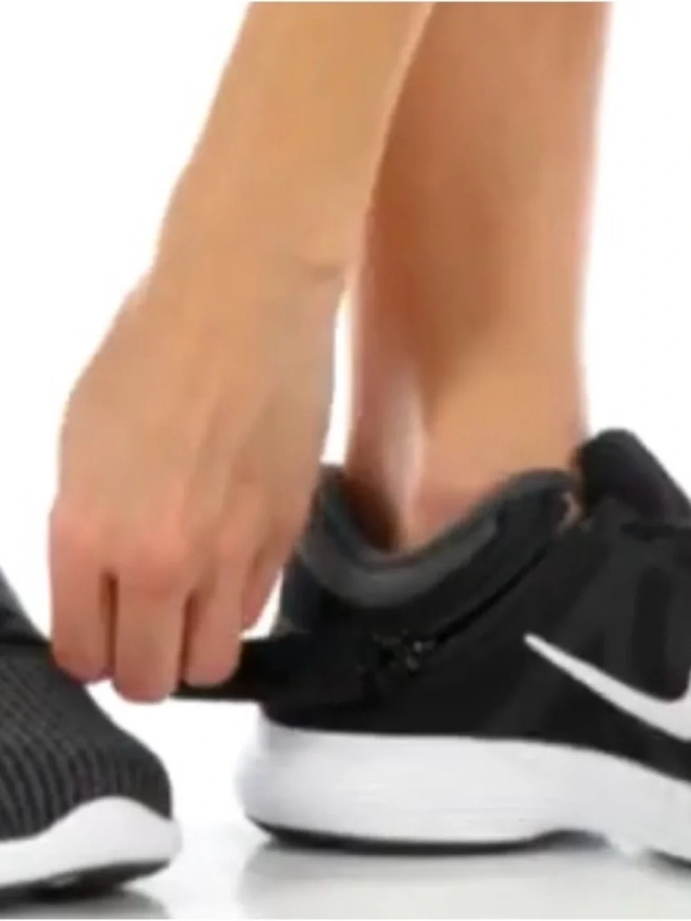 Nike Revolution 4 FlyEase Black and White Mesh Sneaker—Kids 5.5/Women’s 7